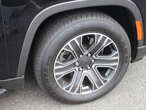 Used 2022 Jeep Wagoneer Series III image 37