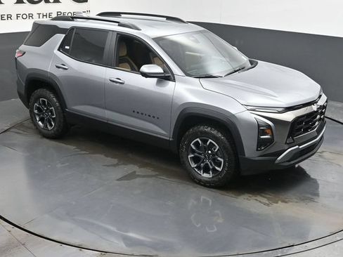 New 2026 Chevrolet Equinox ACTIV w/ Convenience Package III FWD image 26