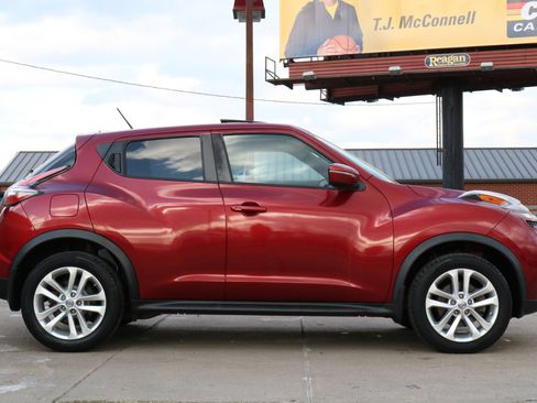 Used 2015 Nissan Juke SV w/ Cold Weather Package image 6