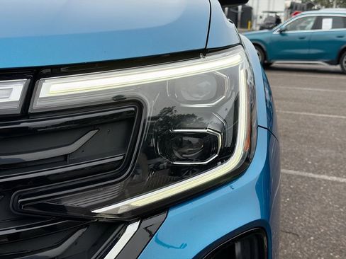 Used 2024 Volkswagen Atlas Cross Sport SEL image 9