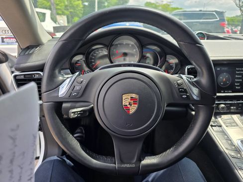 Used 2013 Porsche Panamera S RWD image 11