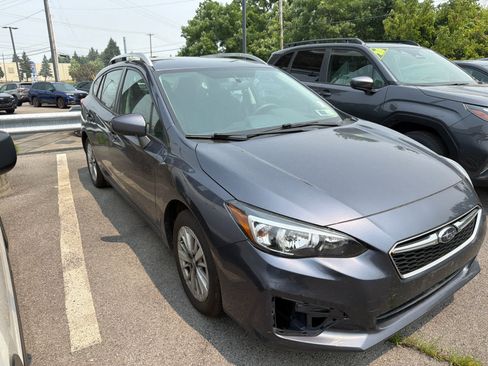 Used 2017 Subaru Impreza 2.0i Premium AWD/4WD image 9