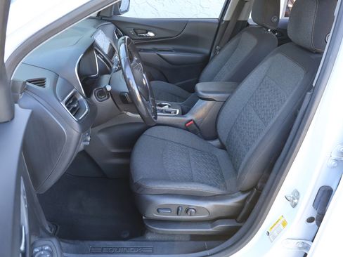 Used 2022 Chevrolet Equinox LT image 13