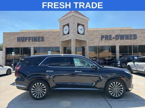 Used 2024 Hyundai Palisade Calligraphy FWD image 1