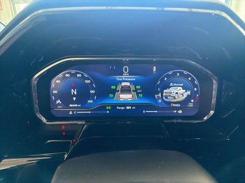 Used 2024 Chevrolet Silverado 2500 LTZ w/ LTZ Convenience Package AWD/4WD image 8