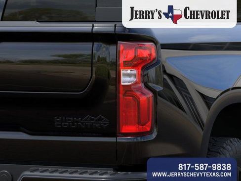 New 2026 Chevrolet Silverado 1500 High Country w/ Midnight Edition AWD/4WD image 12
