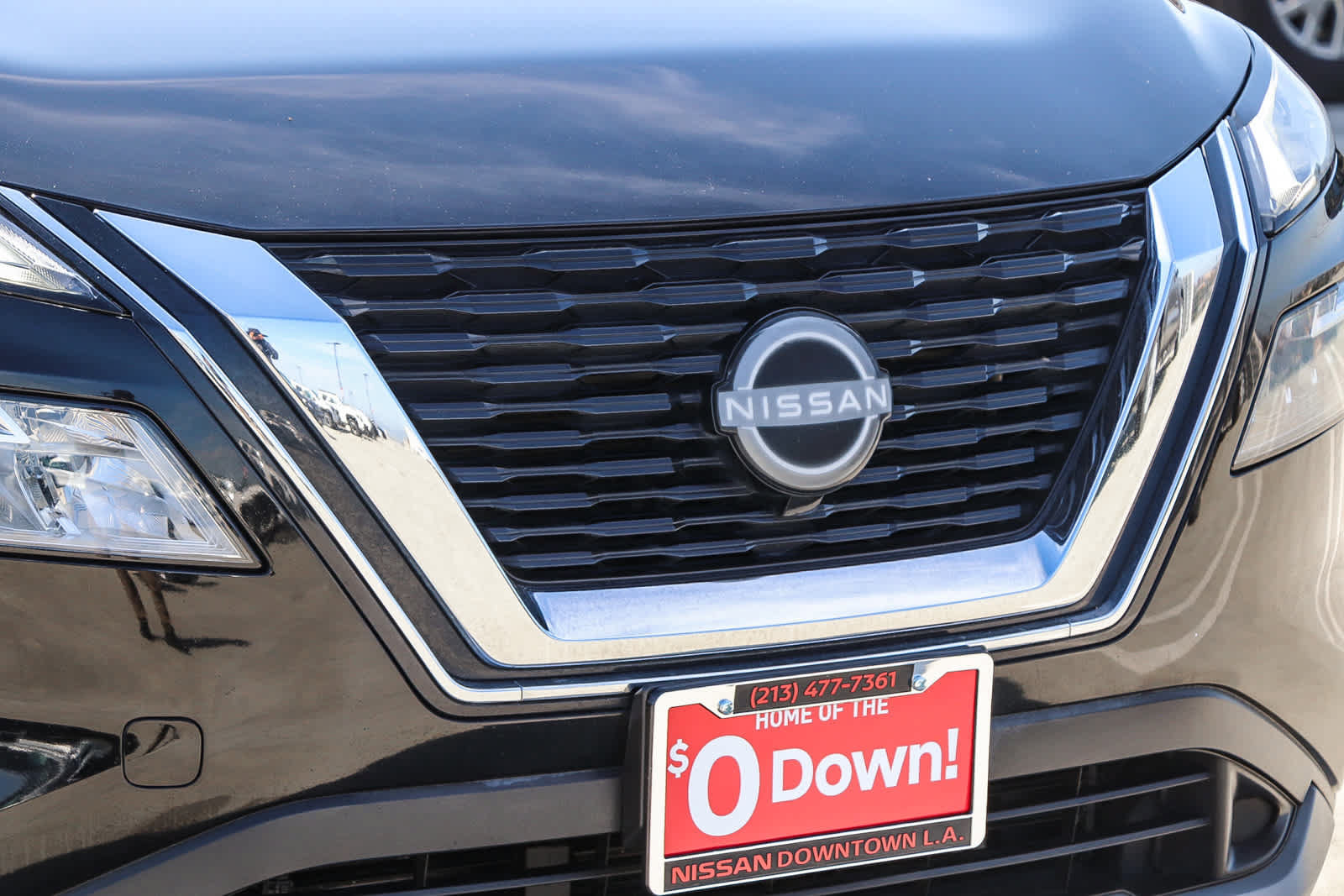 Used 2022 Nissan Rogue SV AWD/4WD image 5