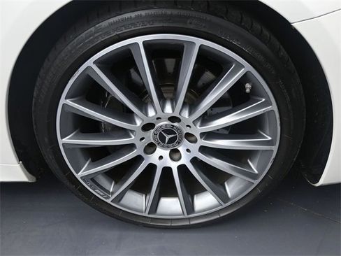 Used 2019 Mercedes-Benz SL 450 w/ Premium Package image 26