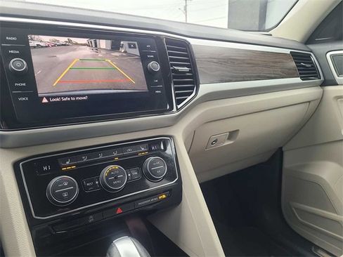 Used 2023 Volkswagen Atlas SE image 29