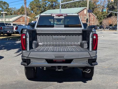 New 2026 GMC Sierra 2500 Denali w/ Denali Reserve Package image 14