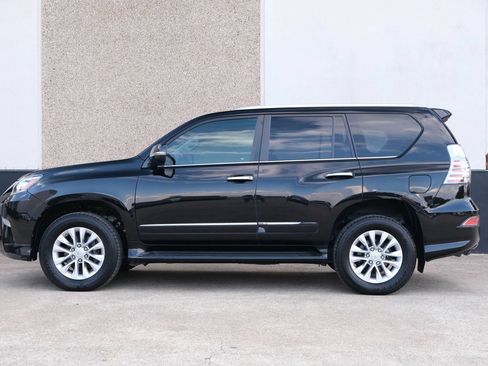 Used 2017 Lexus GX 460 Premium w/ Premium Package AWD/4WD image 6