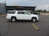 Used 2019 GMC Yukon XL SLT image 3
