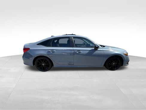 Used 2022 Honda Civic Sport image 4