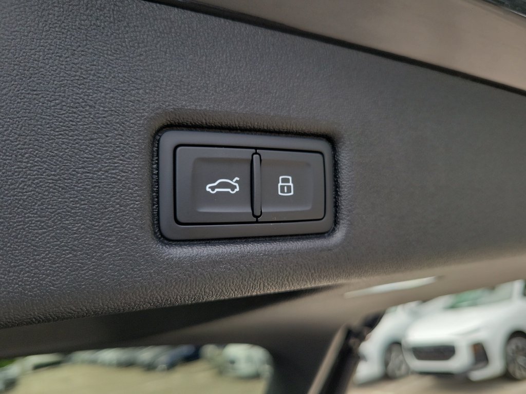 New 2026 Audi SQ5 Premium Plus AWD/4WD image 30