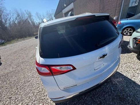 Used 2019 Chevrolet Equinox LT FWD image 11