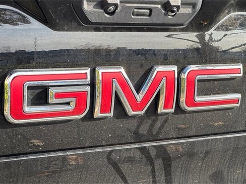 Used 2025 GMC Sierra 1500 SLT image 46