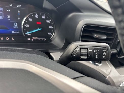 Used 2023 Ford Explorer XLT w/ Equipment Group 202A image 28