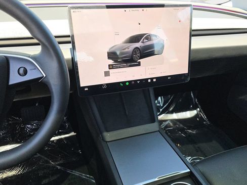 Used 2025 Tesla Model 3 Long Range RWD image 26