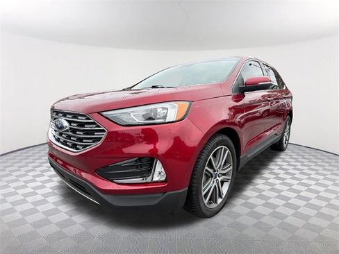 Used 2019 Ford Edge Titanium image 1