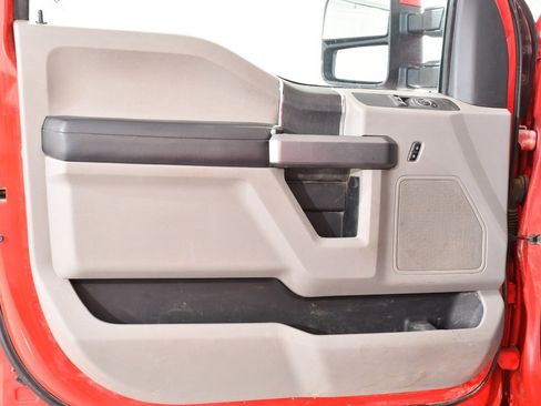 Used 2017 Ford F250 XLT w/ XLT Value Package image 22