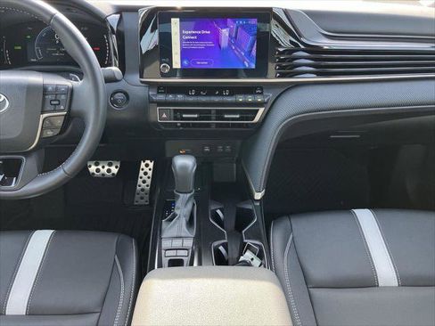 Certified 2025 Toyota Camry SE image 16