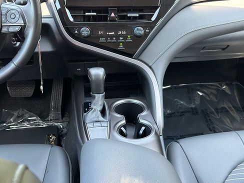 Used 2024 Toyota Camry SE FWD image 14