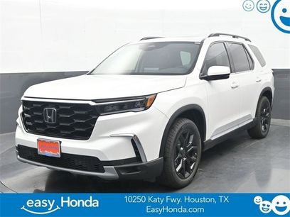 Certified 2025 Honda Pilot Touring