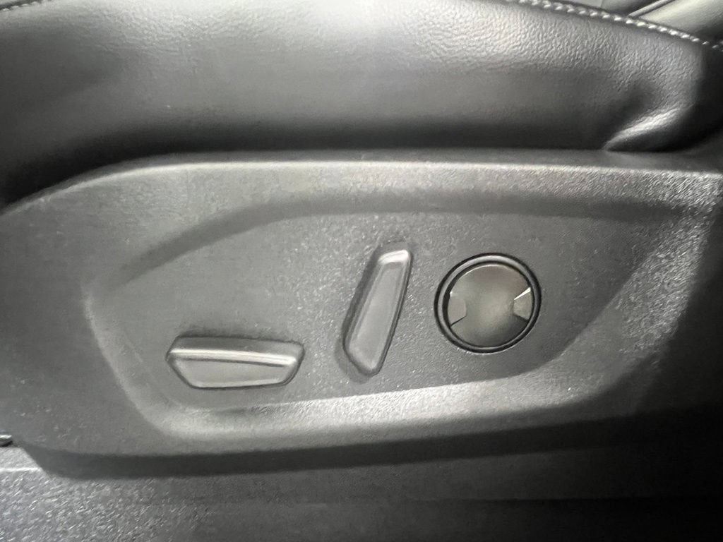 Used 2024 Ford Edge SEL AWD/4WD image 21