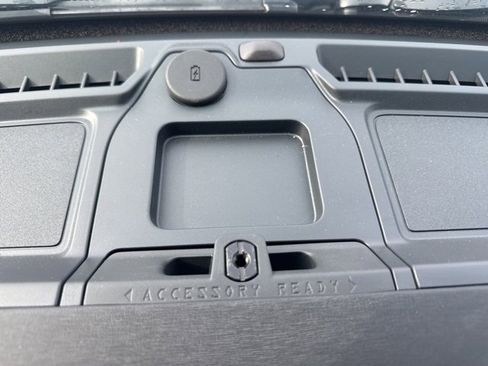 Used 2025 Ford Bronco Outer Banks image 39