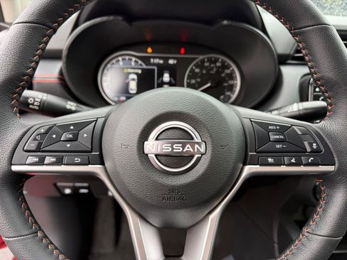 New 2025 Nissan Versa SR w/ Trunk Package image 25