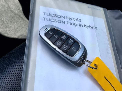 Used 2023 Hyundai Tucson Limited AWD/4WD image 19