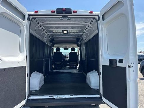 Used 2025 RAM ProMaster 2500 w/ Convenience Group FWD image 23