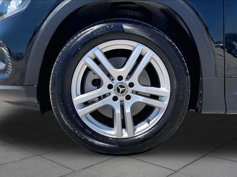 Used 2023 Mercedes-Benz GLB 250 image 11