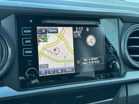 Used 2019 Toyota Tacoma TRD Off-Road w/ Technology Package image 19