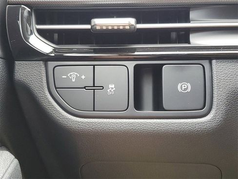 New 2026 Kia Sportage LX image 18