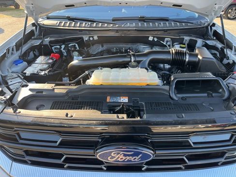 Used 2025 Ford Expedition Platinum w/ Platinum Ultimate Package image 27