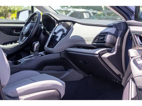 Used 2025 Subaru Legacy Premium AWD/4WD image 9