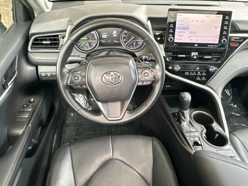 Used 2021 Toyota Camry XSE image 14