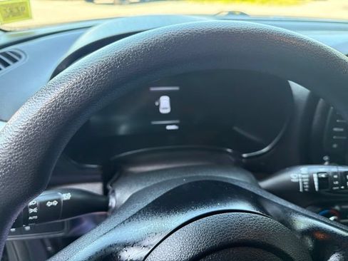 Used 2023 Kia Soul LX w/ Option Group 015 FWD image 13