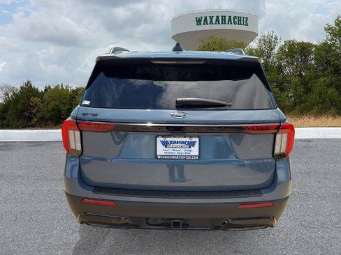 Certified 2025 Ford Explorer ST-Line w/ Premium Package RWD image 4