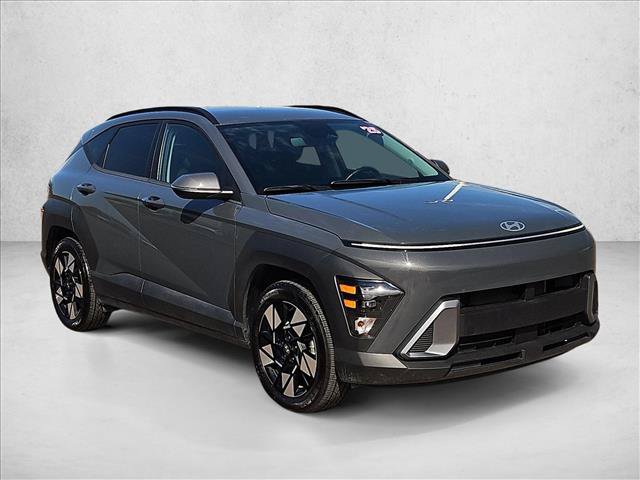 Used 2025 Hyundai Kona SEL FWD image 3