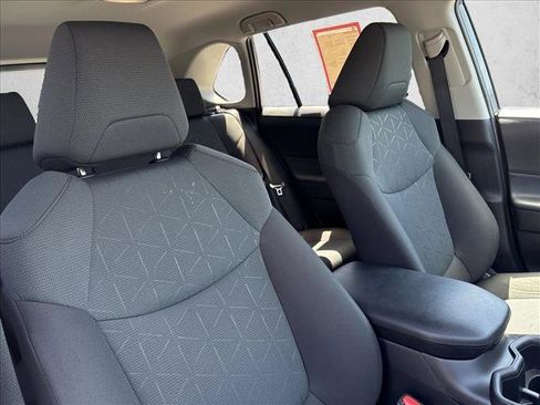 Certified 2025 Toyota RAV4 XLE FWD image 24