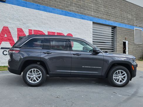 New 2026 Jeep Grand Cherokee Laredo X AWD/4WD image 8