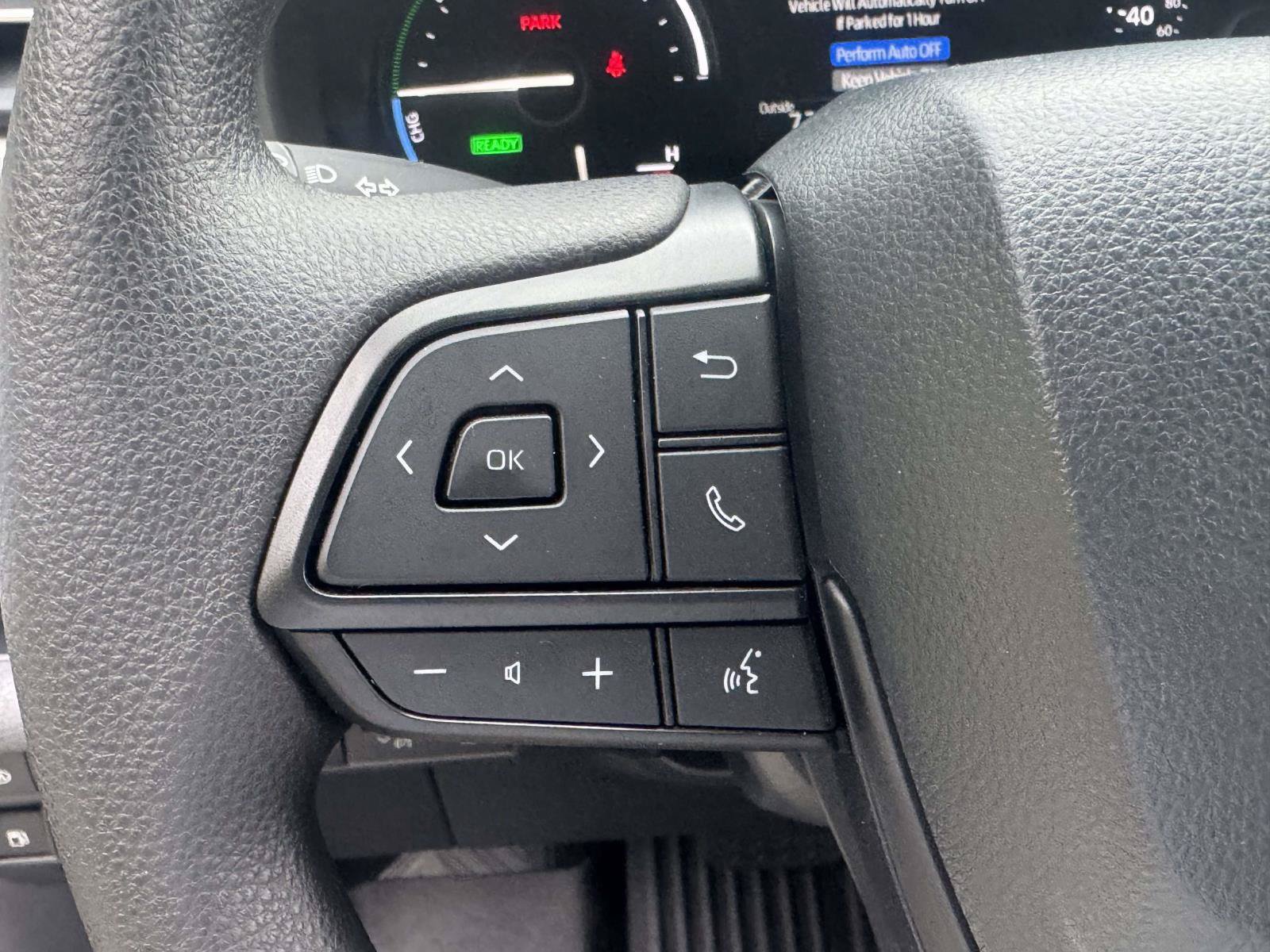Used 2026 Toyota Sienna LE FWD image 21