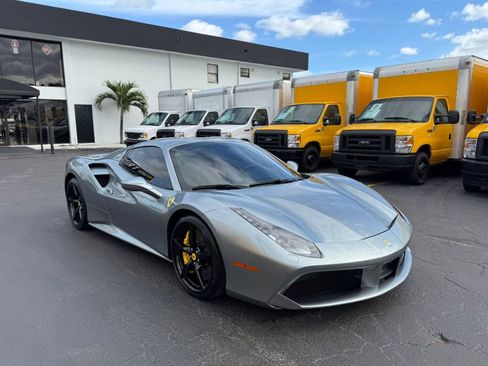 Used 2019 Ferrari 488 Spider image 3