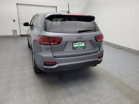 Used 2020 Kia Sorento LX image 6