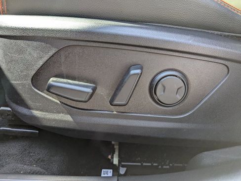 Used 2022 Hyundai Santa Cruz Limited image 11