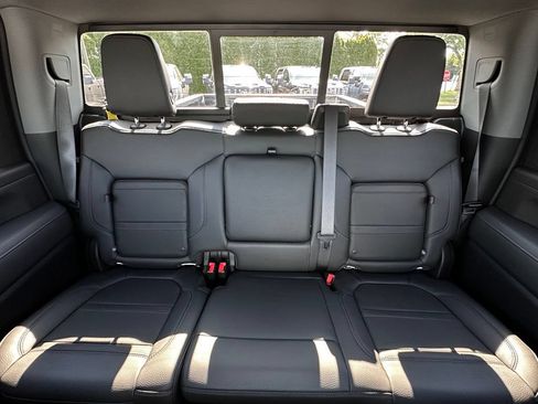Certified 2022 GMC Sierra 2500 Denali AWD/4WD image 30