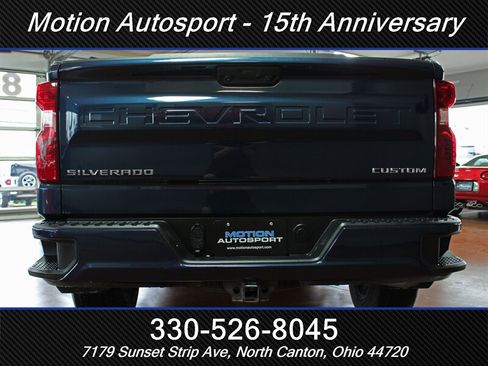 Used 2023 Chevrolet Silverado 1500 Custom AWD/4WD image 6