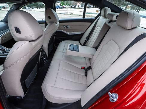 Used 2019 BMW 330i xDrive Sedan w/ Premium Package image 39